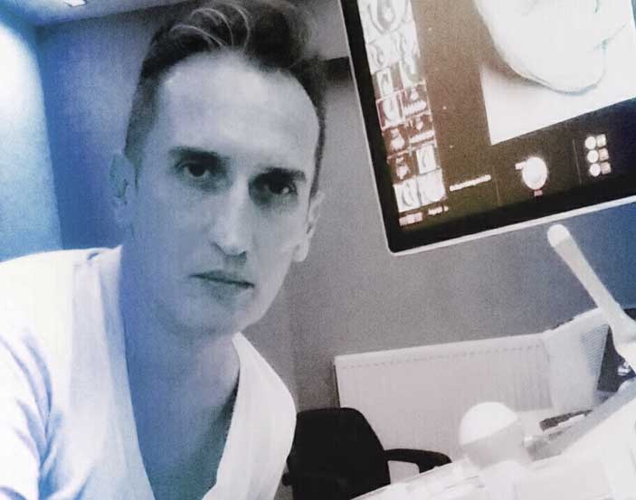 Ποιοι Είμαστε